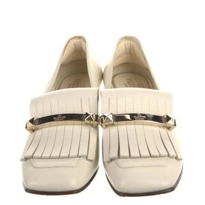 Valentino Garavani Uptown Ivory Fringe Loafer Pump Shoes Size 39.5